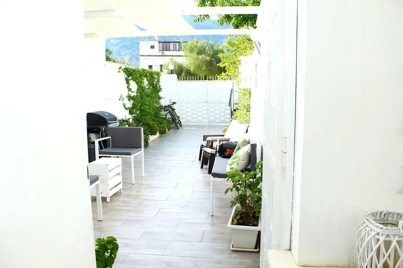 فندق باليرموفي  Casa Antonella إيطاليا